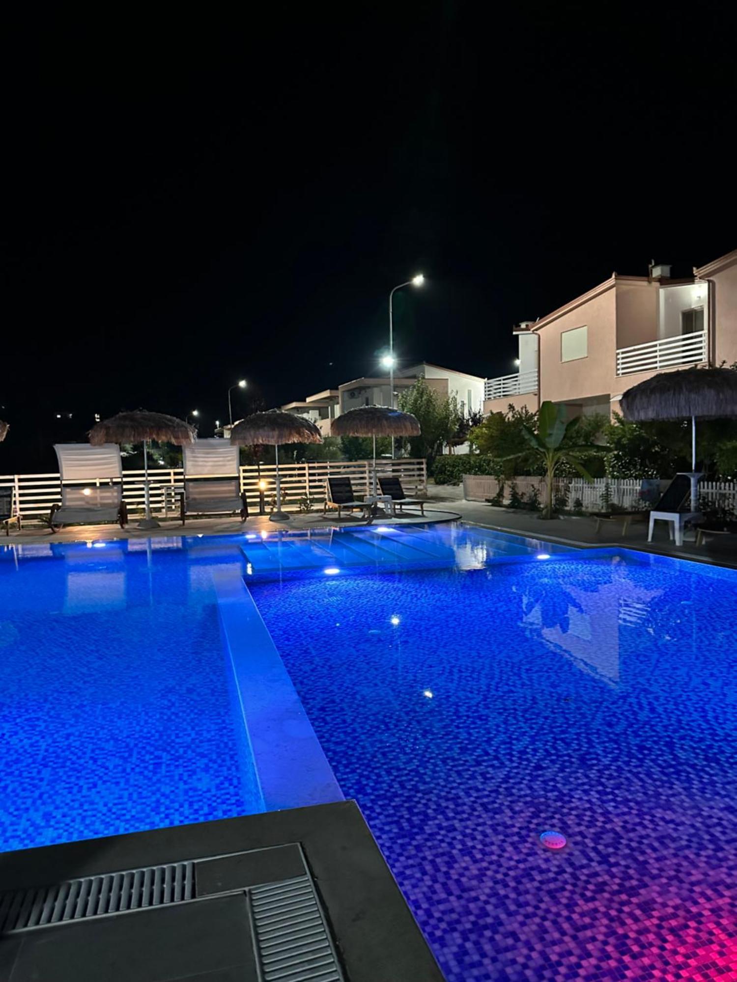 Tea Residence, Gjiri I Lalzit Apartments Durrës Eksteriør bilde