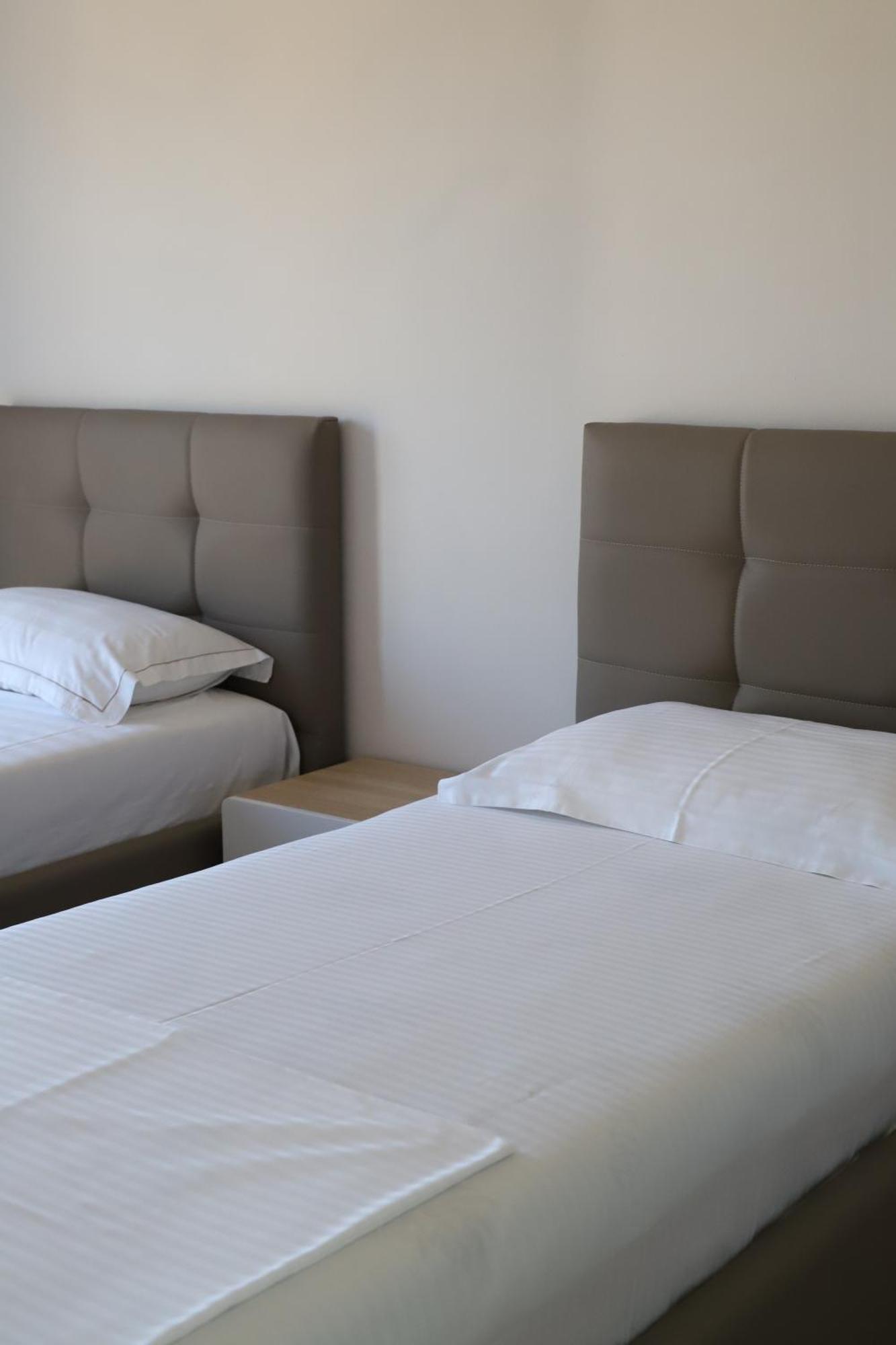Tea Residence, Gjiri I Lalzit Apartments Durrës Eksteriør bilde