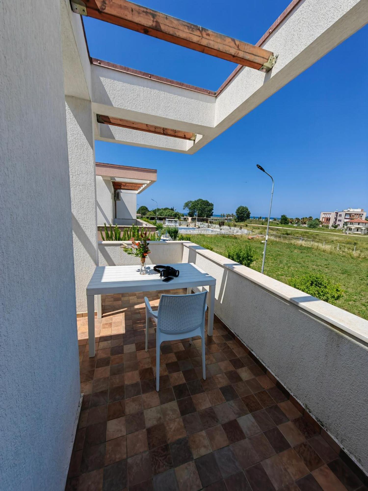 Tea Residence, Gjiri I Lalzit Apartments Durrës Eksteriør bilde